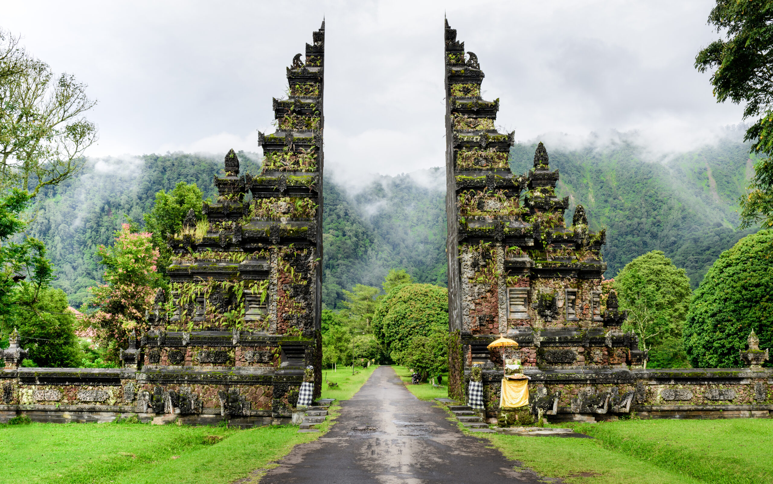 Rainy,Season,In,Bali,,Indonesia.,After,The,Rain,,The,Mountains